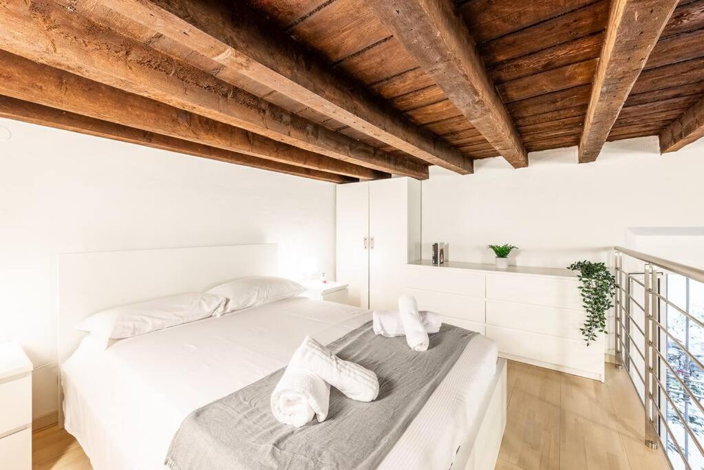 Verdi'S Nest - Loft With Wifi And Netflix Milánó Kültér fotó
